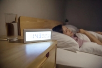 长期失眠做噩梦？睡前按这几个穴位，可让你轻松酣睡到天亮