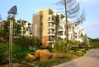 购买房子时，房子选中间还是两边好（端头房）？